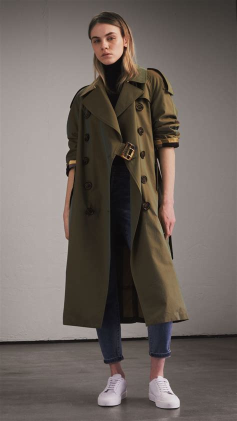 Women's Olive Trenchcoats by Burberry 